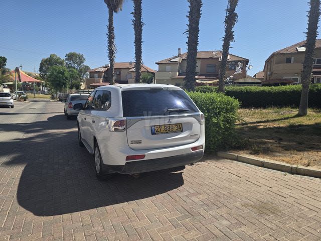 מודעת רכב מיצובישי אאוטלנדר