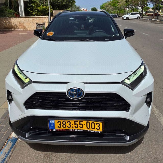 מודעת רכב טויוטה RAV4