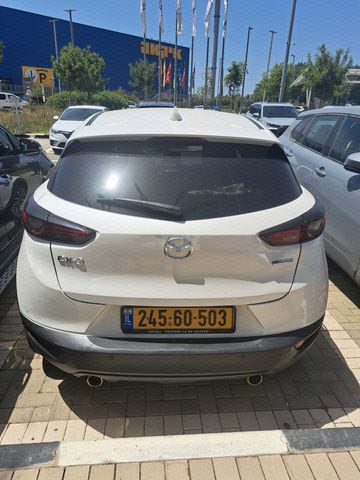 מודעת רכב מאזדה CX-3