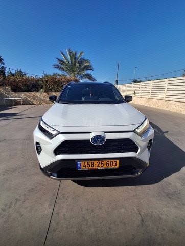 מודעת רכב טויוטה RAV4