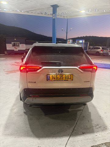 מודעת רכב טויוטה RAV4