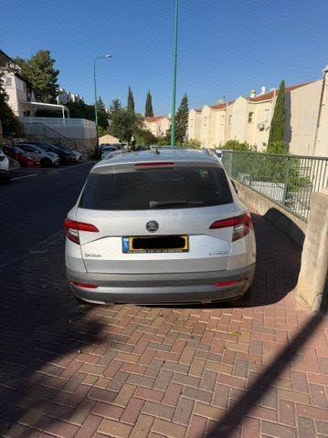 מודעת רכב סקודה קארוק