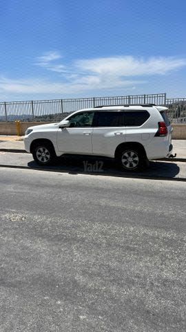 מודעת רכב טויוטה לנד קרוזר