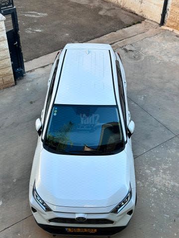 מודעת רכב טויוטה RAV4