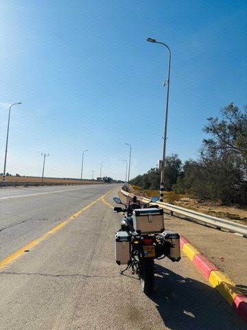 מודעת רכב בנלי TRK502X