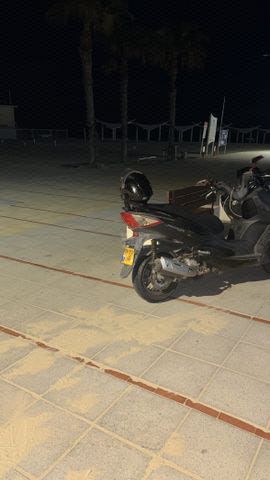 מודעת רכב סאן יאנג ג'וי-מקס 125