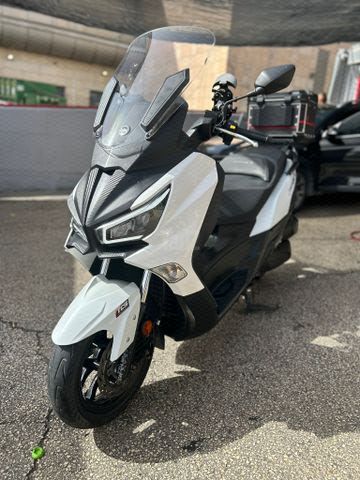 מודעת רכב סאן יאנג ג'וי-מקס Z-250