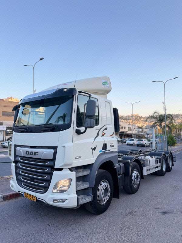 מודעת רכב דאף