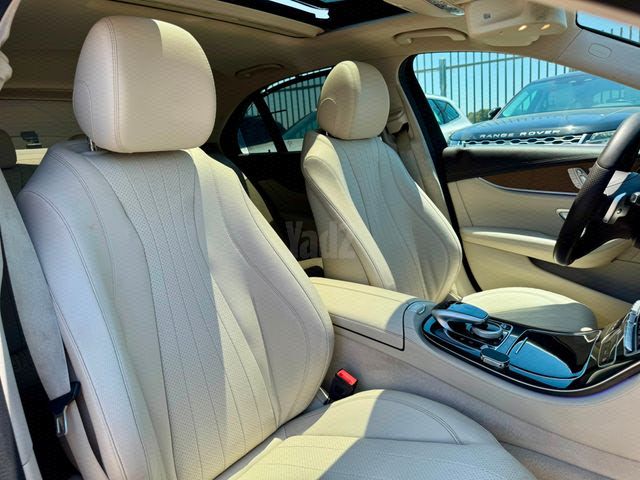 מודעת רכב מרצדס-בנץ E-class 2