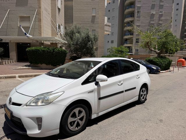 מודעת רכב טויוטה פריוס