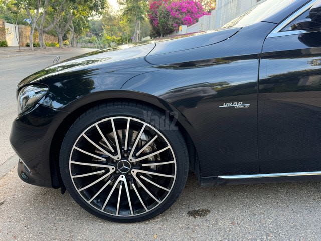 מודעת רכב מרצדס-בנץ E-class