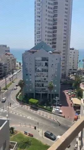 הצפירה 4