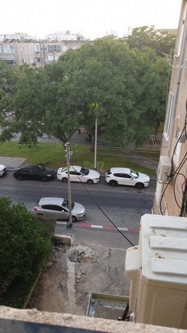 דניאל 57