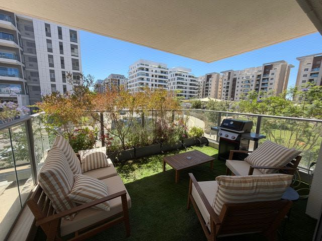 רחבעם זאבי 6
