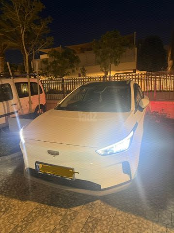 מודעת רכב ג׳ילי Geometry C