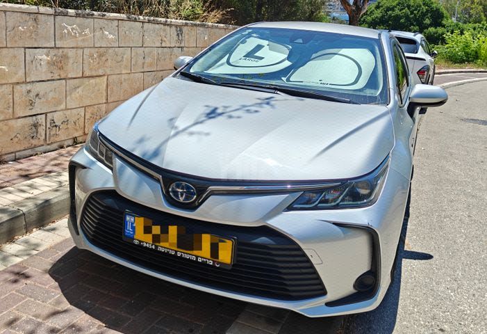 מודעת רכב טויוטה קורולה