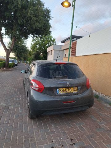 מודעת רכב פיג'ו 208