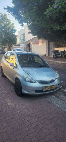 מודעת רכב הונדה ג'אז