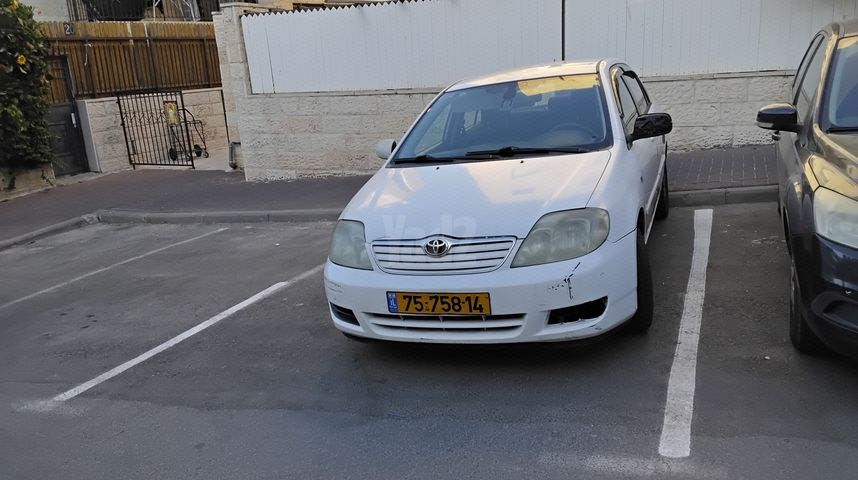 מודעת רכב טויוטה קורולה