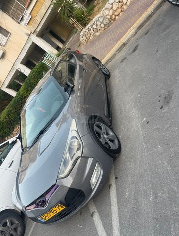 מודעת רכב יונדאי ולוסטר