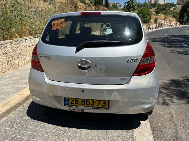 מודעת רכב יונדאי i20
