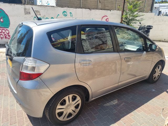 מודעת רכב הונדה ג'אז