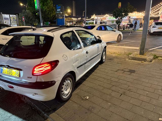 206 XT אוט׳ 3 דל 1.4 (75 כ״ס) [1999-2002]