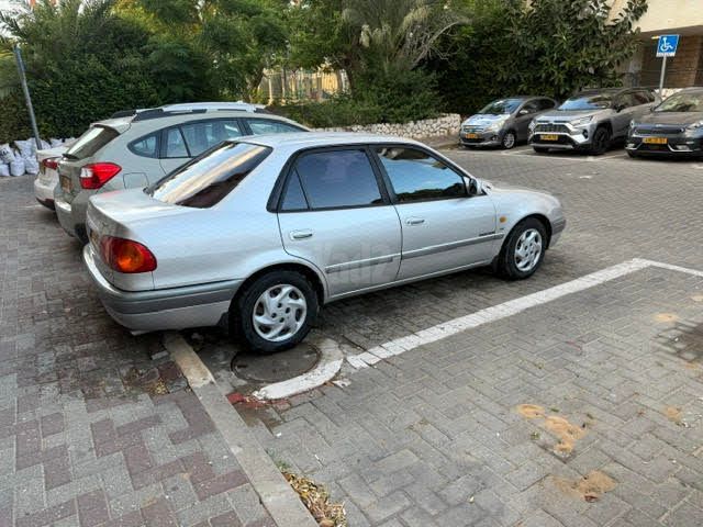 מודעת רכב טויוטה קורולה