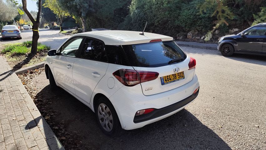 מודעת רכב יונדאי i20
