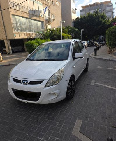 מודעת רכב יונדאי i20