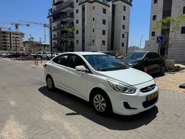 מודעת רכב יונדאי אקסנט i25