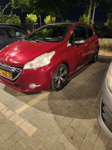 מודעת רכב פיג'ו 208