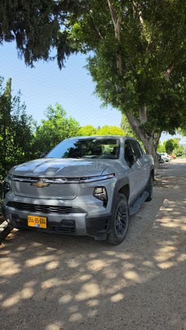 מודעת רכב שברולט סילברדו EV