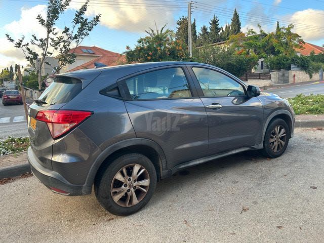 מודעת רכב הונדה HR-V