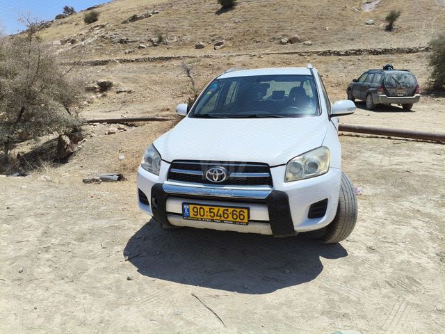 מודעת רכב טויוטה RAV4