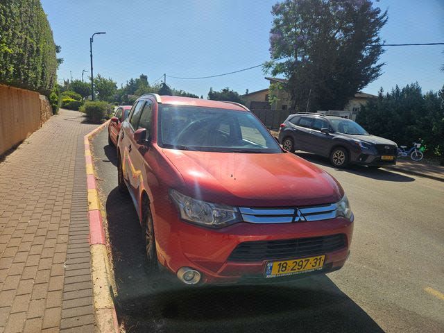 מודעת רכב מיצובישי אאוטלנדר