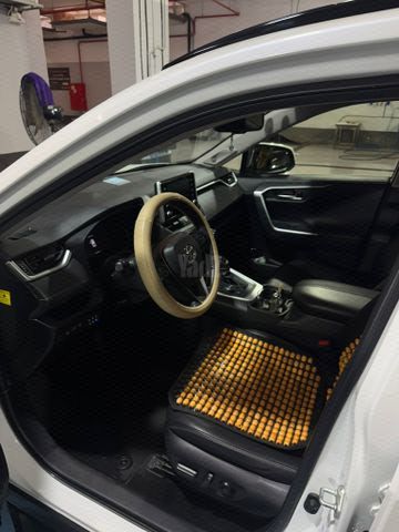 מודעת רכב טויוטה RAV4