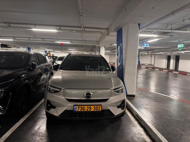 מודעת רכב וולוו XC40