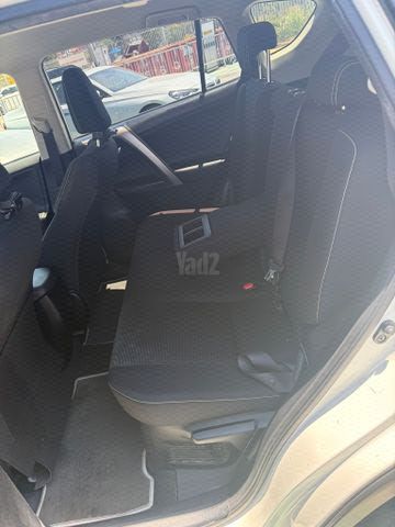 מודעת רכב טויוטה RAV4