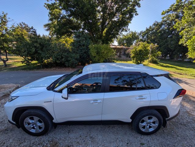 מודעת רכב טויוטה RAV4