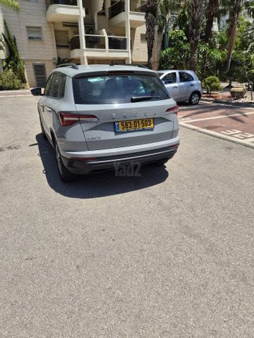 מודעת רכב סקודה קארוק