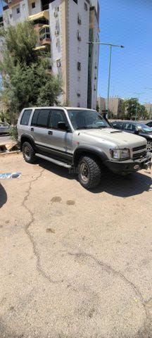 מודעת רכב איסוזו טרופר