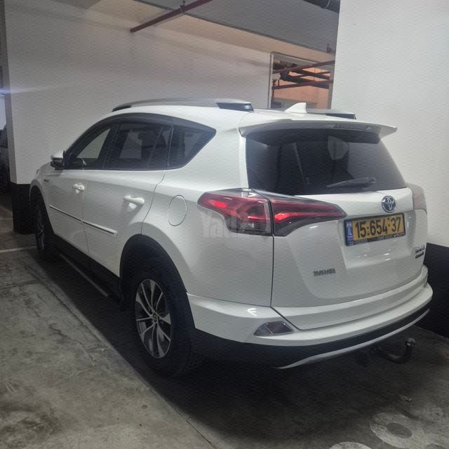 מודעת רכב טויוטה RAV4