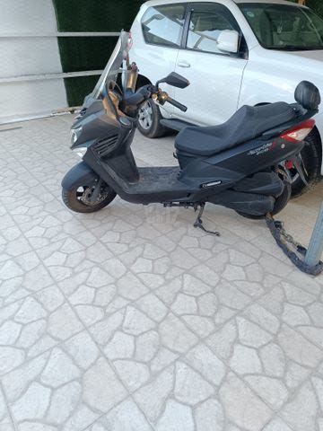 מודעת רכב סאן יאנג ג'וי רייד 200