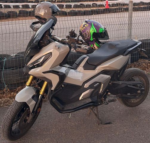 מודעת רכב הונדה X-ADV750