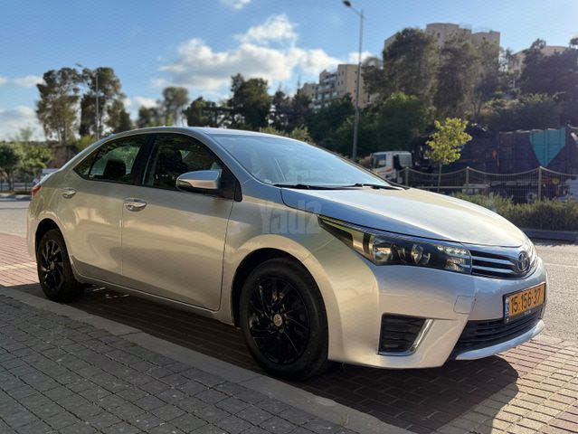 מודעת רכב טויוטה קורולה 1