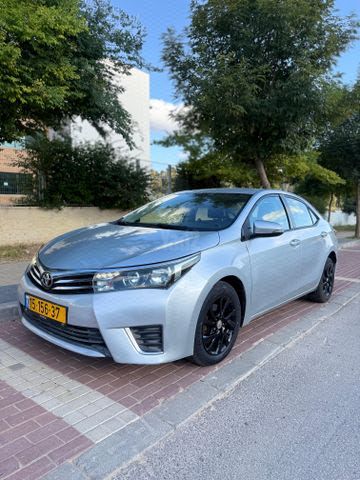 מודעת רכב טויוטה קורולה