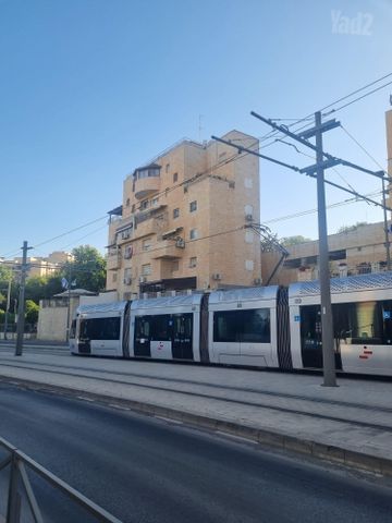 דירה למכירה בירושלים — 3