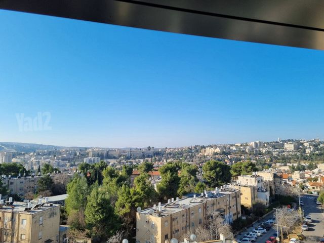 תמונה 5 של דירת 2.5 חדרים להשכרה בירושלים