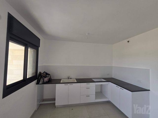 דירה להשכרה בירושלים (תיווך) — 2